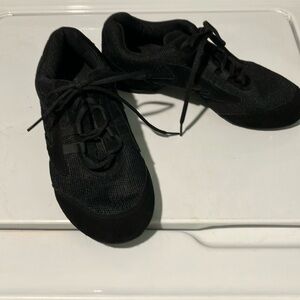 Sansha Salsette 1 Jazz Sneaker Sz 12 M measures 10.5” from toe to heel